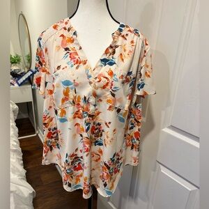 Torrid Harper Floral Blouse Size 0 Plus Size Lightweight Flowy Top Short Sleeve